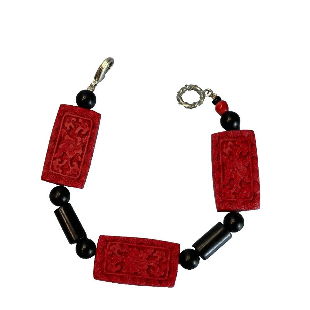 Vintage Asian Carved Red Cinnabar & Black Agate Beaded 8" Bracelet With Toggle C